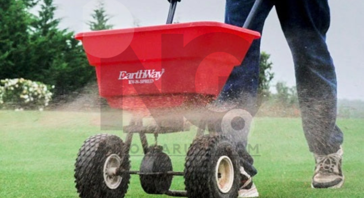 Read more about the article Efficient Lawn Nutrient Spreader Your Key to a Healthier Greener Lawn